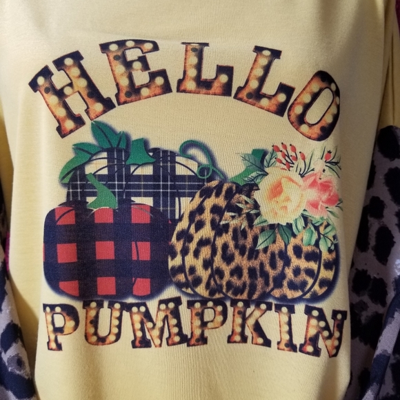 Animal Print, Long Sleeve Blouse. - Picture 3 of 3